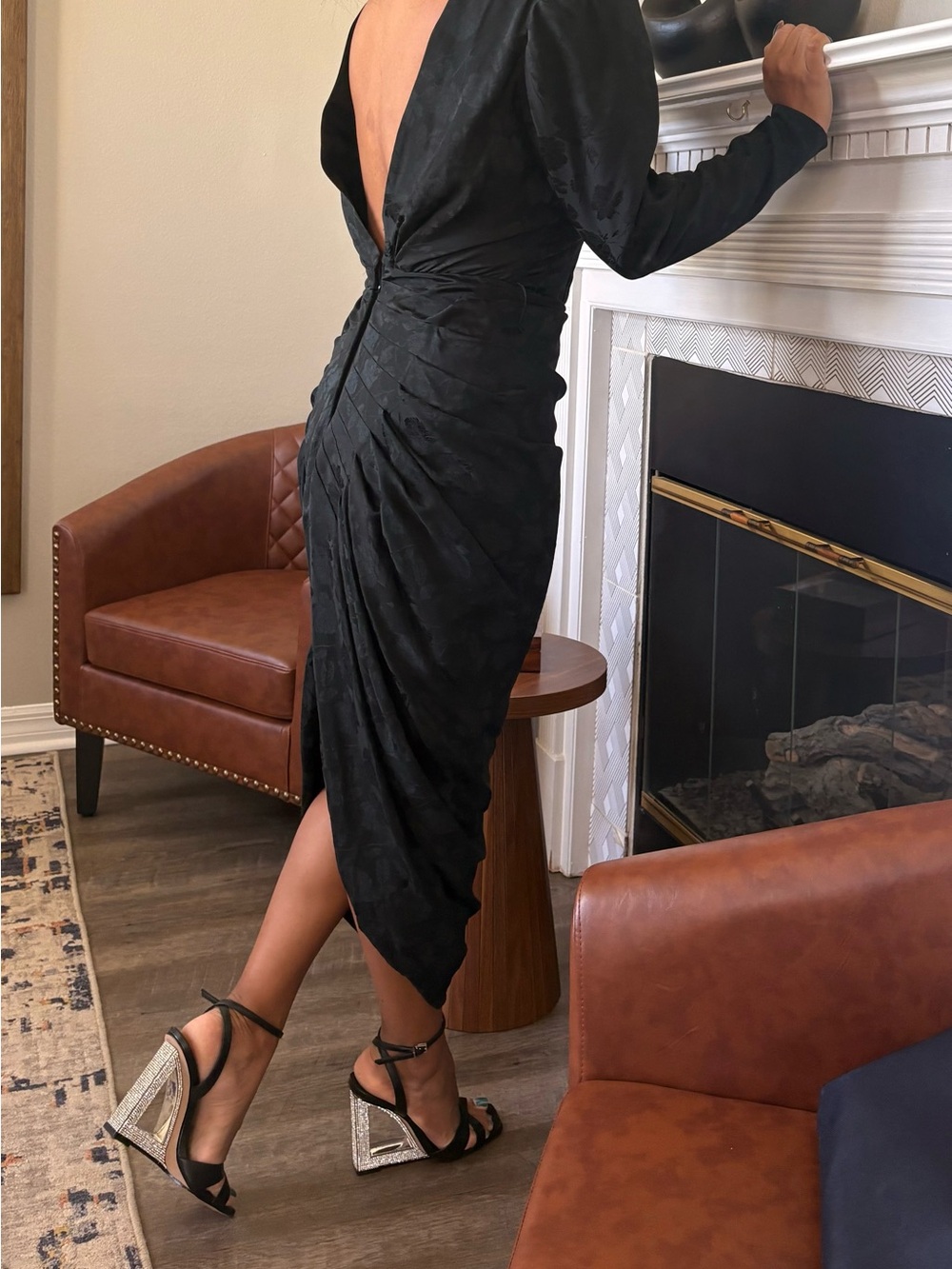 Lillie Rubin Black Long-Sleeve Ruched Backless Cocktail Dress